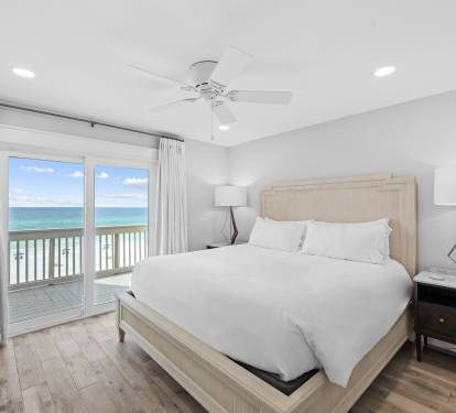 2nd Floor - Gulf-Front Primary King Suite