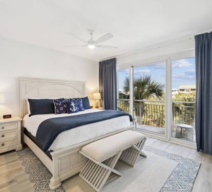 King Guest Suite - Offering Balcony Access