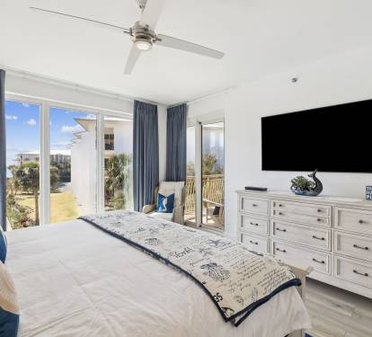 Primary King Suite - Balcony Access + Flat-Screen TV