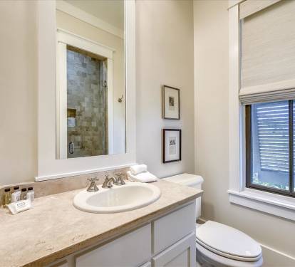 Twin En-Suite - Single Vanity