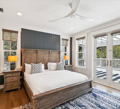 2nd Floor - Guest Suite - King Size Bed and Private Balcony