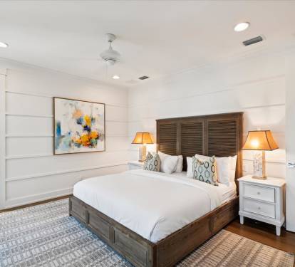2nd Floor - Guest Suite - King Size Bed and Private Balcony