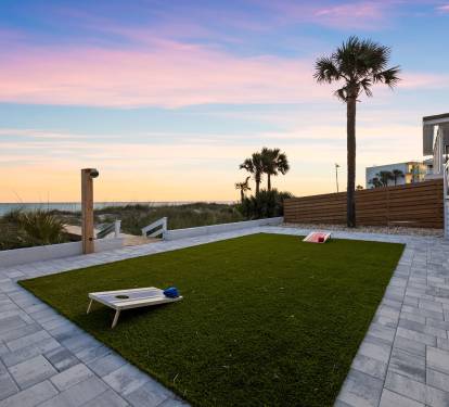 Play a Game on the Green Space