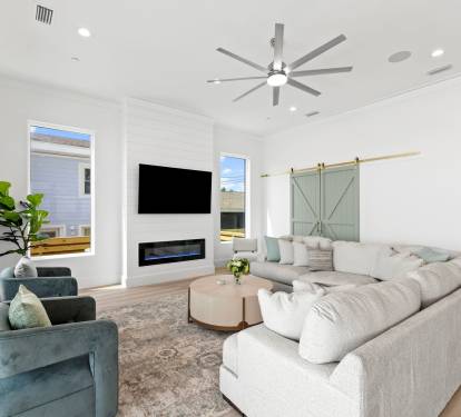 Expansive Sectional!