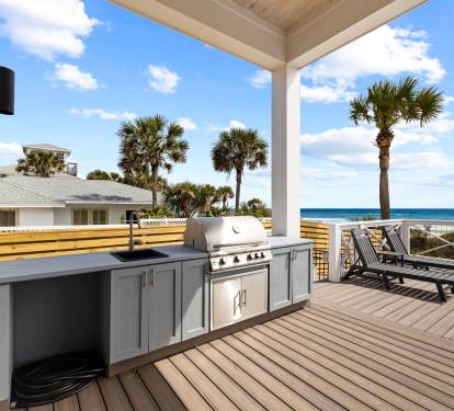 Outdoor Kitchen