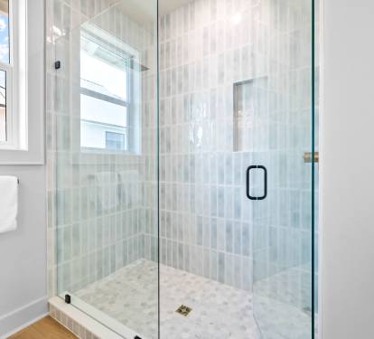 King/Bunk Room En-Suite - Walk-In Shower
