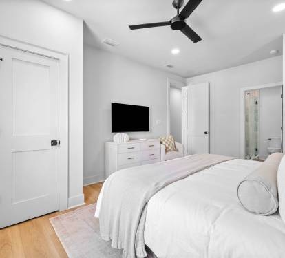 2nd Floor - King Guest Suite with Flat-Screen TV