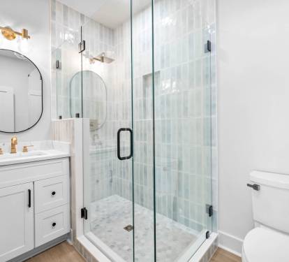 King Guest En-Suite - Single Vanity + Walk-In Shower
