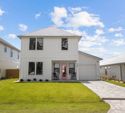 Plenty of Driveway Parking!