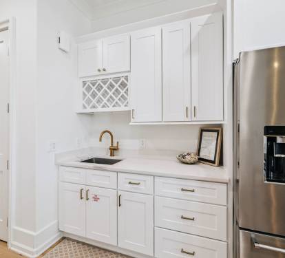 Conveniently Located Kitchenette!