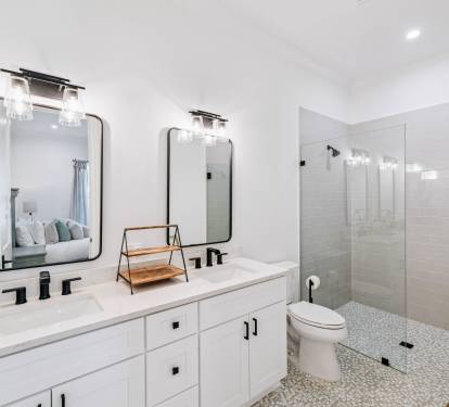 Queen Guest En-Suite - Dual Vanities + Walk-In Shower