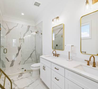 Queen Guest En-Suite - Dual Vanities + Walk-In Shower