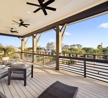 2nd Floor Balcony - Perfect for Morning Coffee