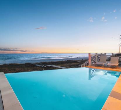 Private Heated Infinity Pool with Stunning Views!