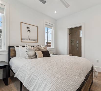 3rd Floor - Queen Guest Suite