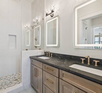 Primary King En-Suite - Dual Vanities & Walk-In Shower