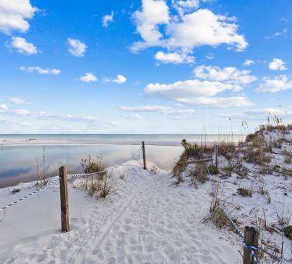 Access to the Stunning Deer Lake Beach Access!
