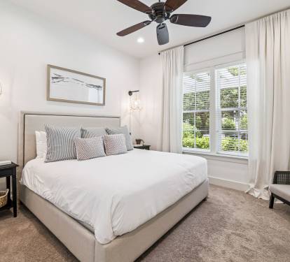 1st Floor - Primary King Suite