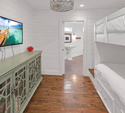 1st Floor - Bunk Room - Full over Full