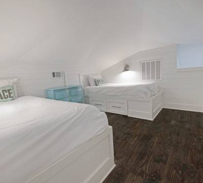 3rd Floor - Loft - Two Twins