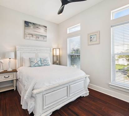 2nd Floor - Queen Guest Suite