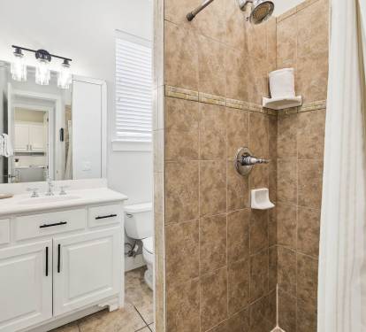 Queen Guest En-Suite - Single Vanity + Walk-In Shower