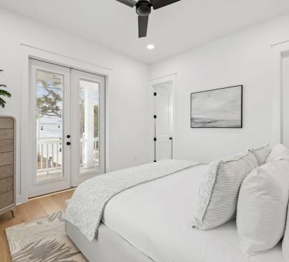 King Guest Suite - Offering Balcony Access