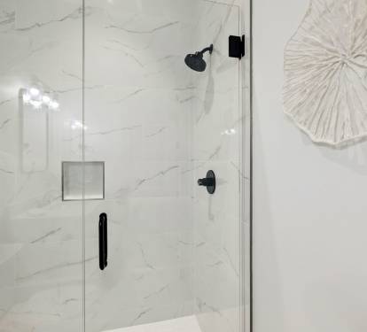 King Guest En-Suite - Walk-In Shower