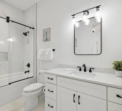 Bunk En-Suite - Single Vanity + Shower/Tub Combo