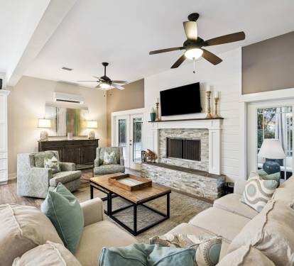 Cozy & Well Appointed Living Area