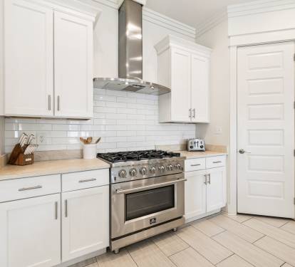 Chef's Kitchen - Offering Stainless Steel Appliances
