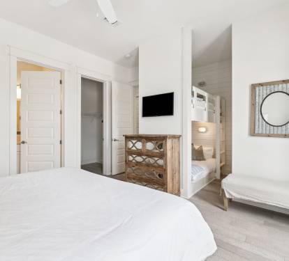 King Guest Suite - Offering a Twin over Twin Bunk & Flat-Screen TV