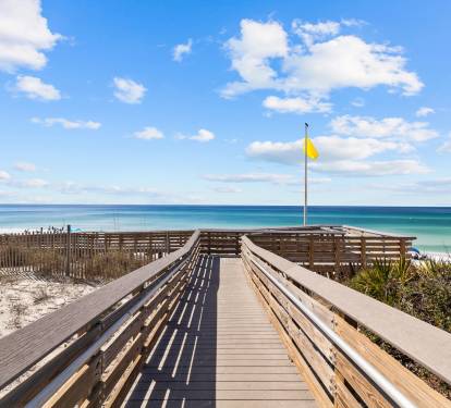 Enjoy Prime Beach Access - Just Minutes Away