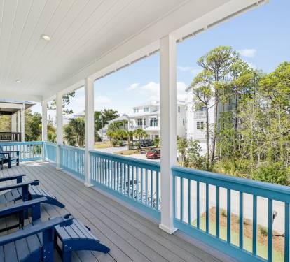 Spacious Wrap-Around Balcony - Perfect for Relaxing