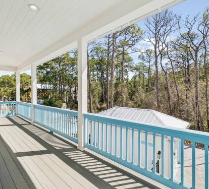 2nd Floor Balcony - Overlooking the Pool Area