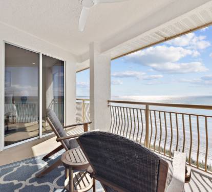 Relax & Unwind on the Gulf-Front Balcony