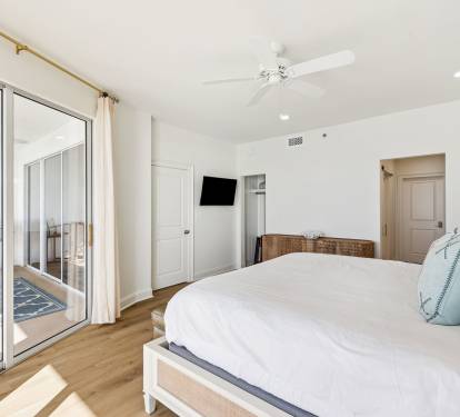 Primary King Suite - Gulf-Front Balcony Access + Flat-Screen TV