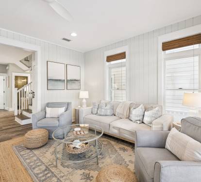 Cozy Living Area with Ample Space to Gather & Entertain
