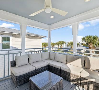 Find Pure Relaxation on the 3rd Floor Balcony