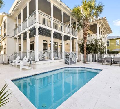 Spend Lazy Days Poolside & Soak Up the Sun!