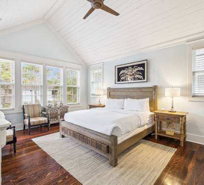 2nd Floor - Primary King Suite