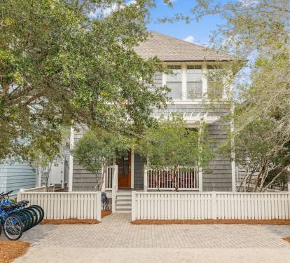 Book Your Next 30A Escape at 'Sea Glass Cottage' Today!