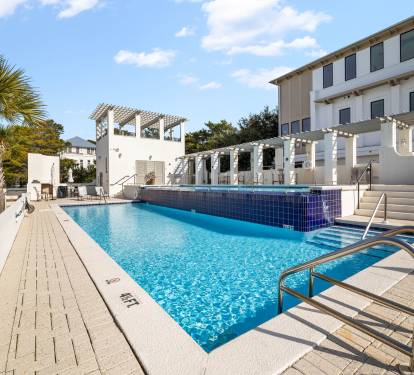 Resort Style Community Pool