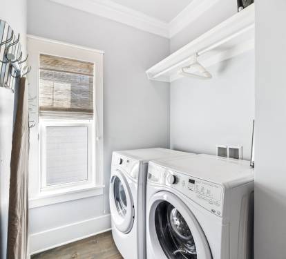 Full Size Washer & Dryer on the 2nd Floor