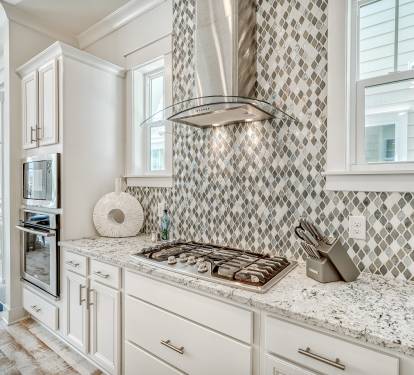 Fully Equipped with Stainless Steel Appliances
