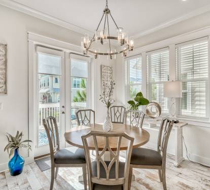 Dining Area with Seating for 5