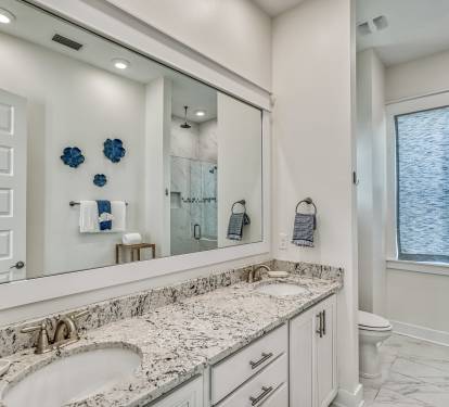 Primary King En-Suite - Dual Vanities