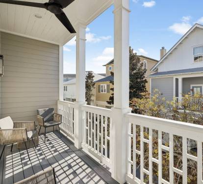 Enjoy Morning Coffee on the Private Balcony!