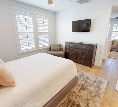Guest Bedroom 1 (2nd Floor)