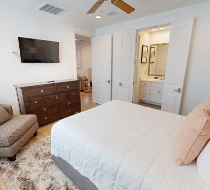 Guest Bedroom 1 (2nd Floor)